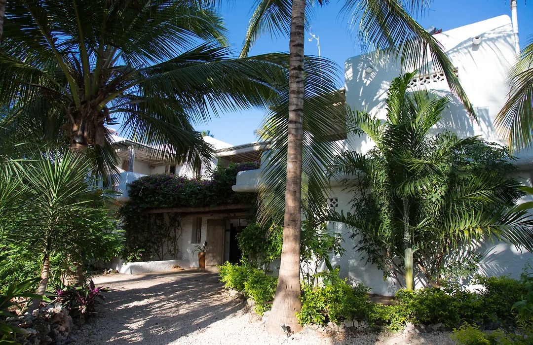 Uzuri Boutique Hotel-1